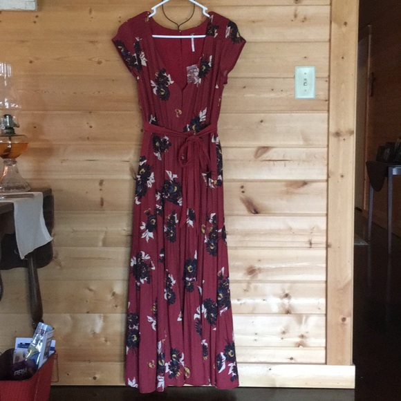 Free People Dresses & Skirts - Free People Garden Floral Maxi Dress